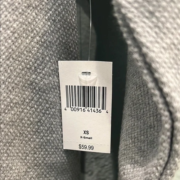 Disney Cruise Line Castaway Cay Gray Sweatshirt NWT XS - Picture 2 of 3